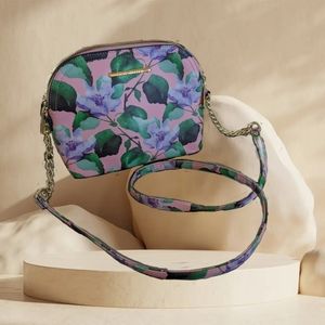 NWOT- Steve Madden flower purse